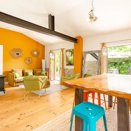 Apartment Family & Surf House A I A Pied *